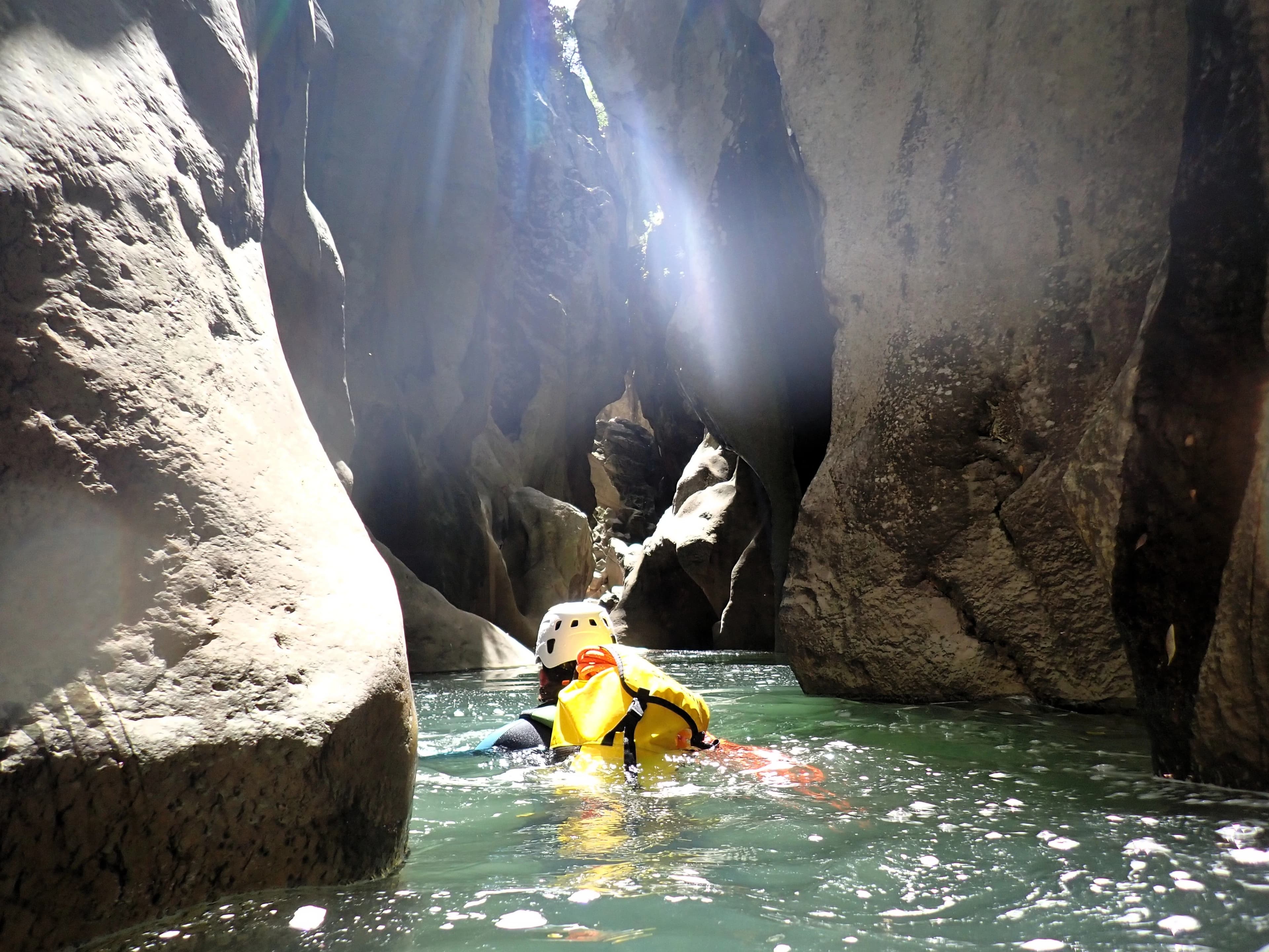 Buitreras canyon - Narrow passage in buitreras canyon
