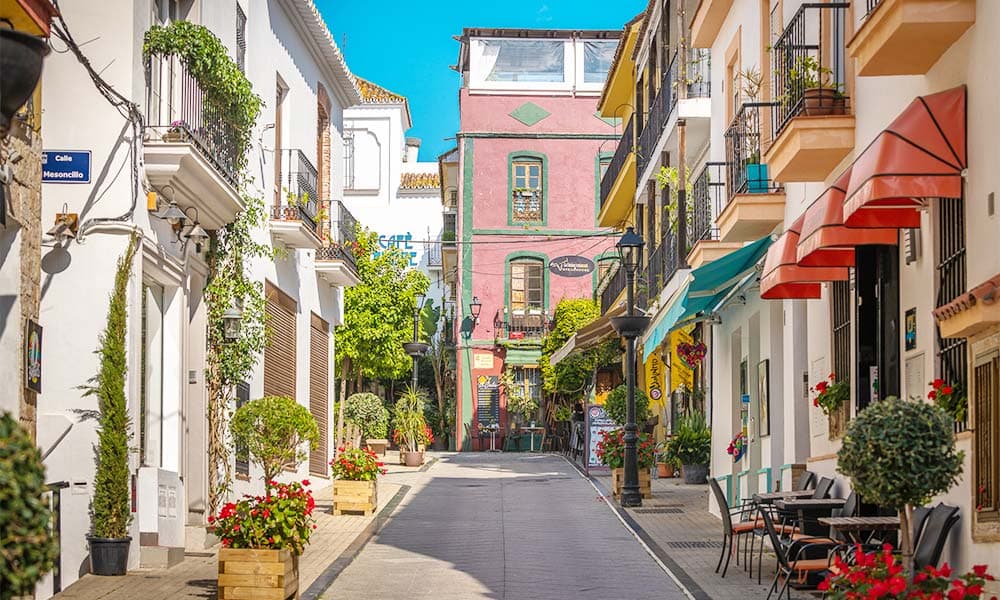 Casco Antiguo Marbella where to have tapas and eat churros